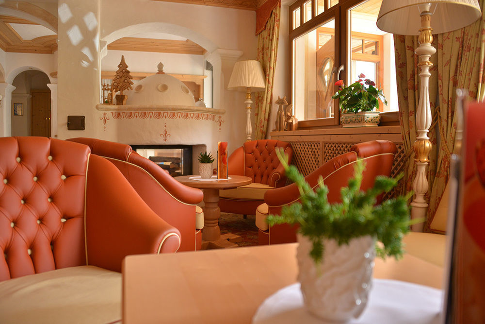 Hotel Diamant San Cassiano  Eksteriør bilde