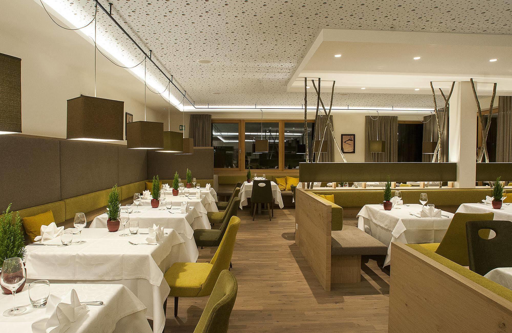 Hotel Diamant San Cassiano  Eksteriør bilde