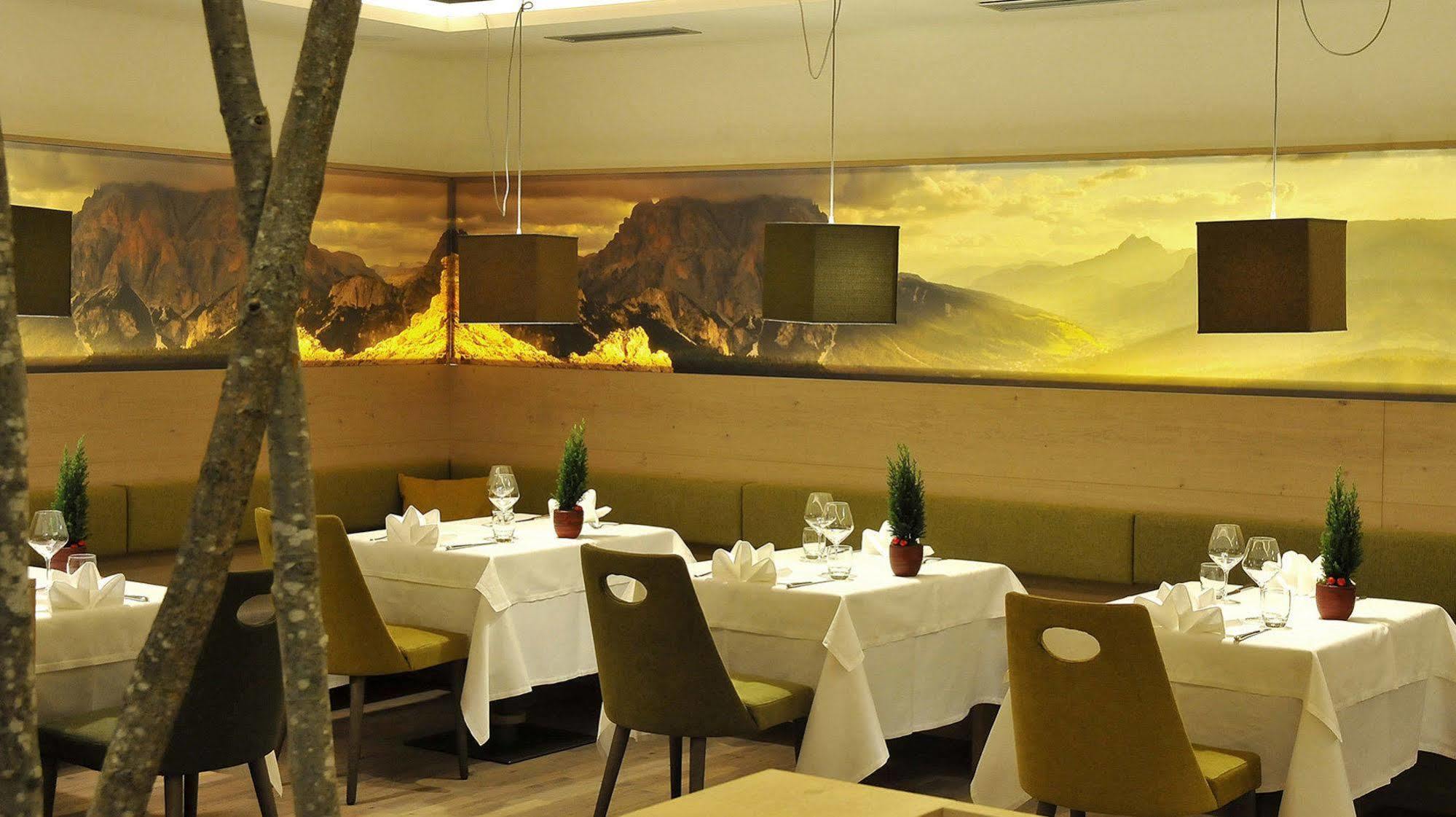 Hotel Diamant San Cassiano  Eksteriør bilde